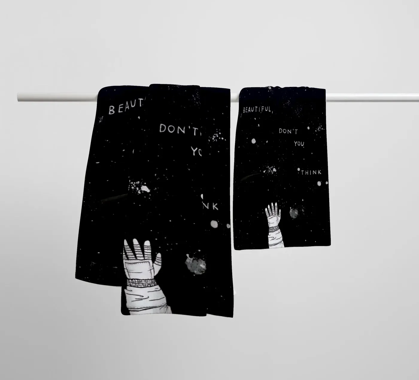 Gravity badhanddoek van Mary and the Locks