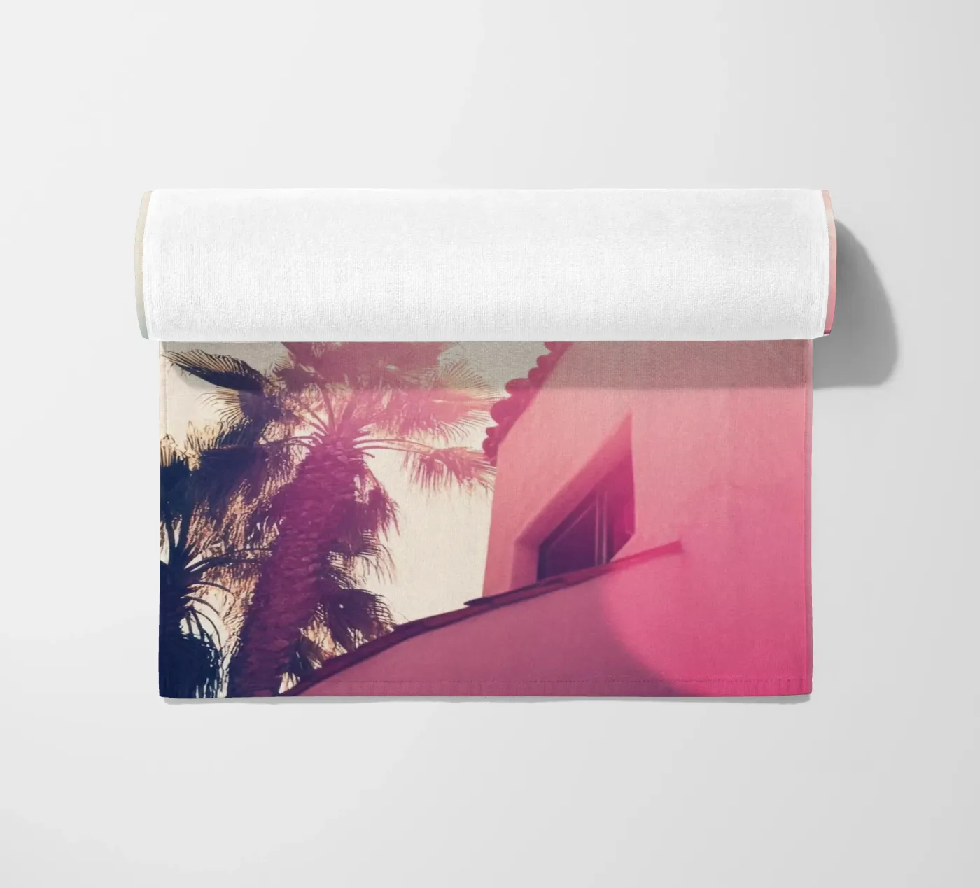 37 telo mare da Pink California | Affiches & Posters