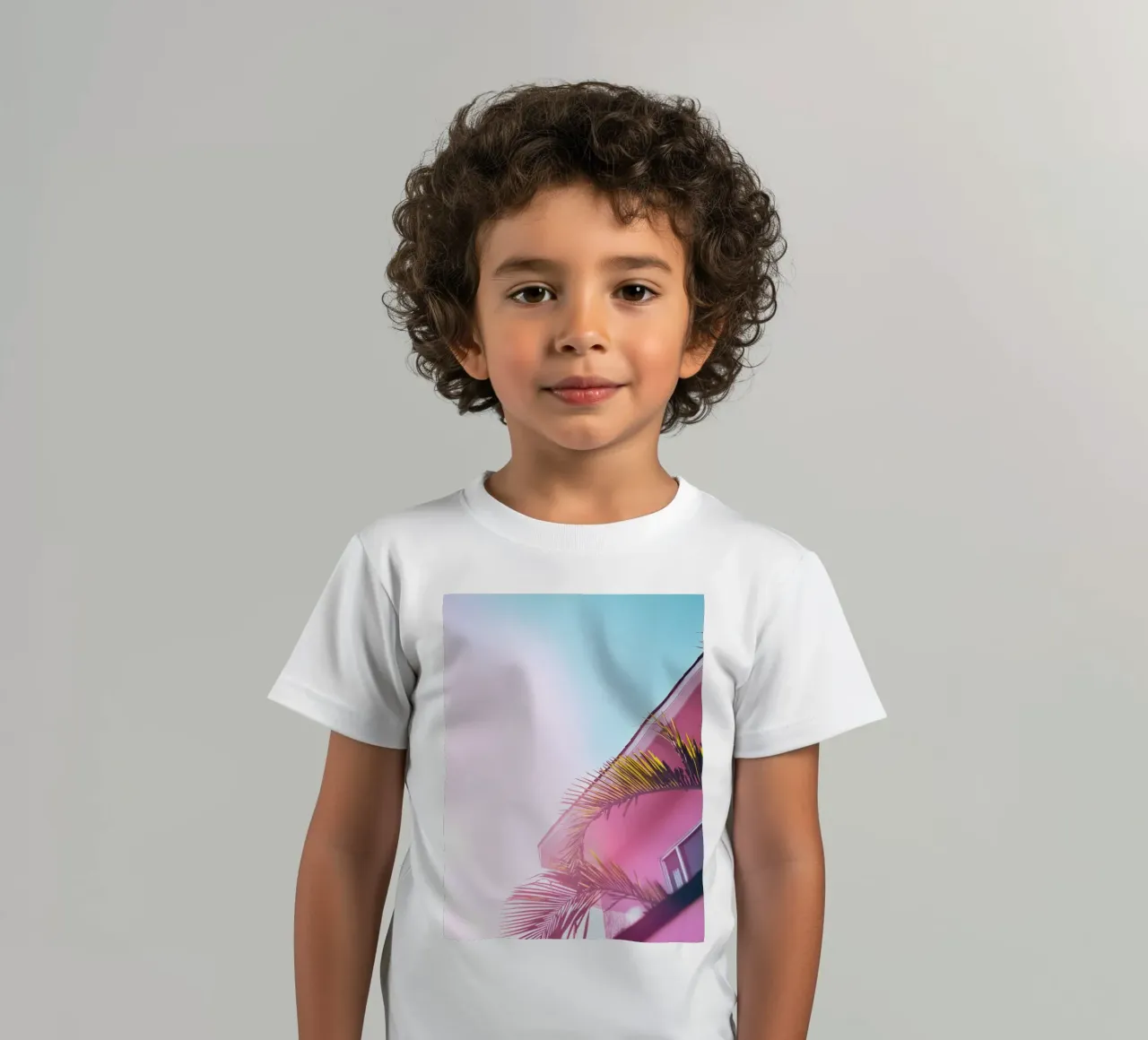 38 t-shirt bambini da Pink California | Affiches & Posters