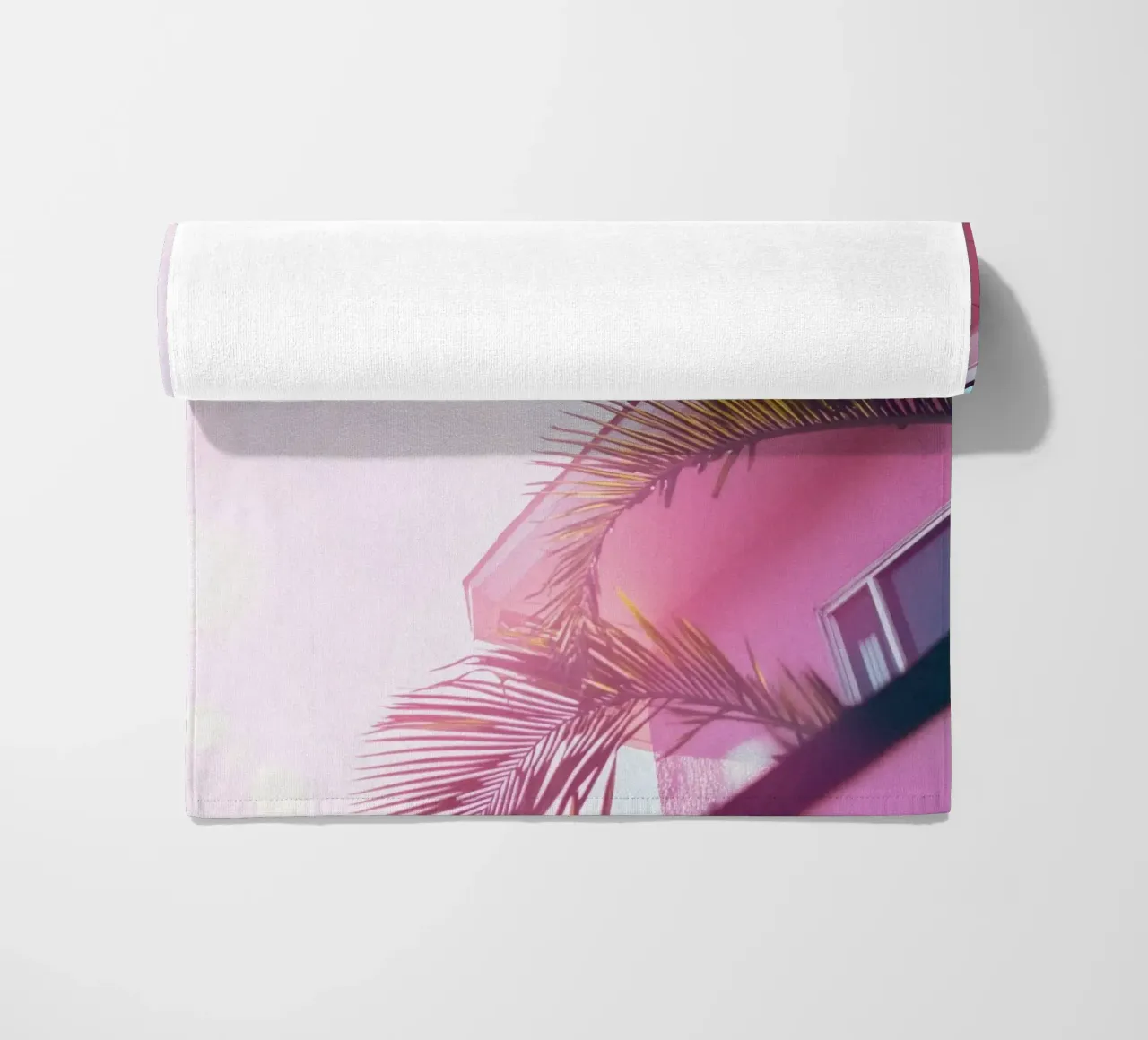 38 telo mare da Pink California | Affiches & Posters