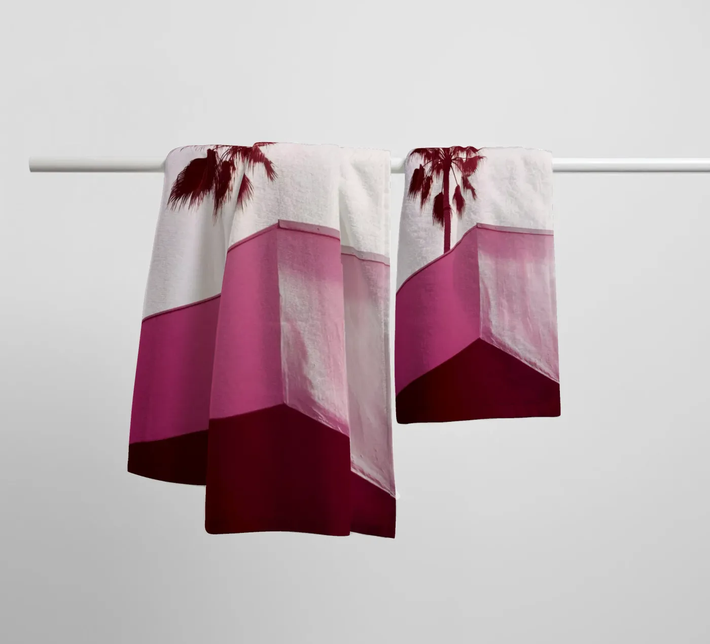 39 badhanddoek van Pink California | Affiches & Posters