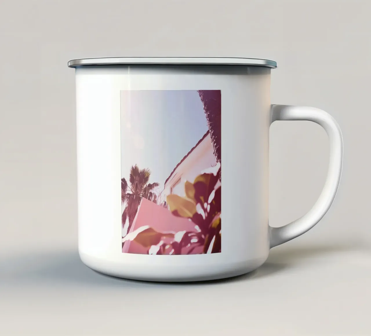 40 tazza in smalto da Pink California | Affiches & Posters