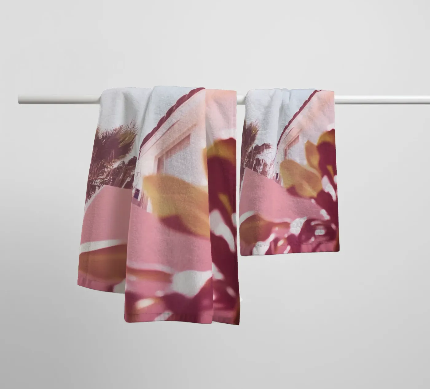 40 badhanddoek van Pink California | Affiches & Posters