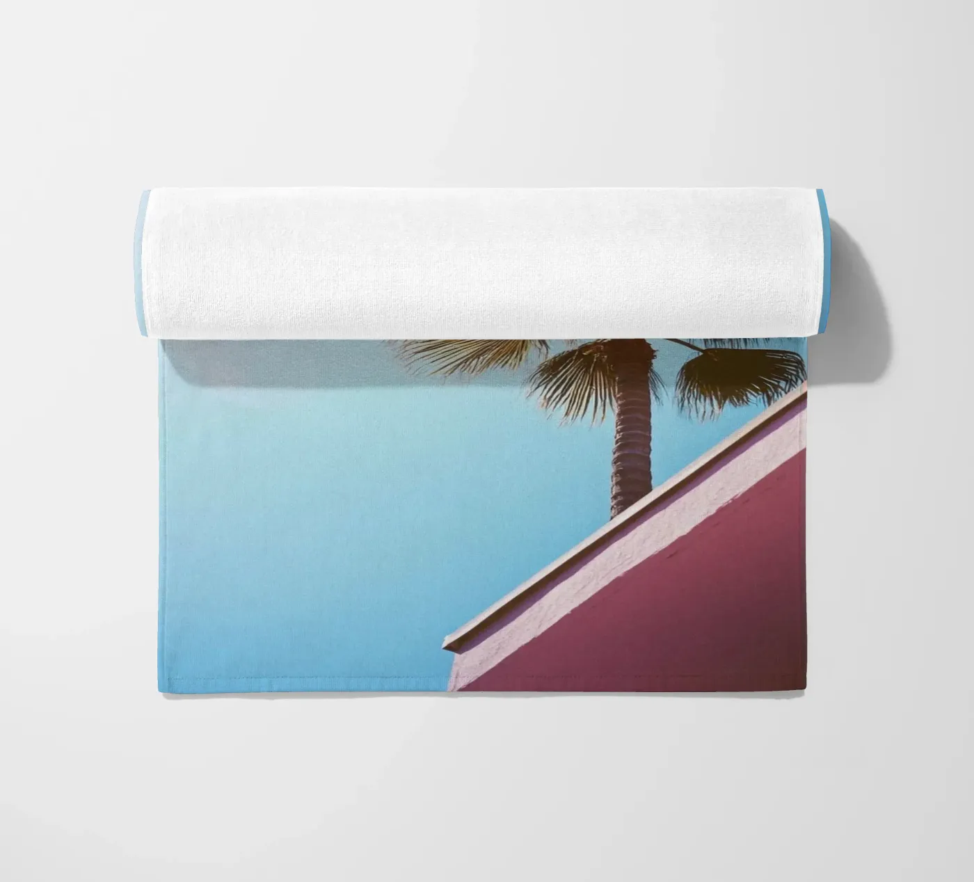 42 strandhanddoek van Pink California | Affiches & Posters
