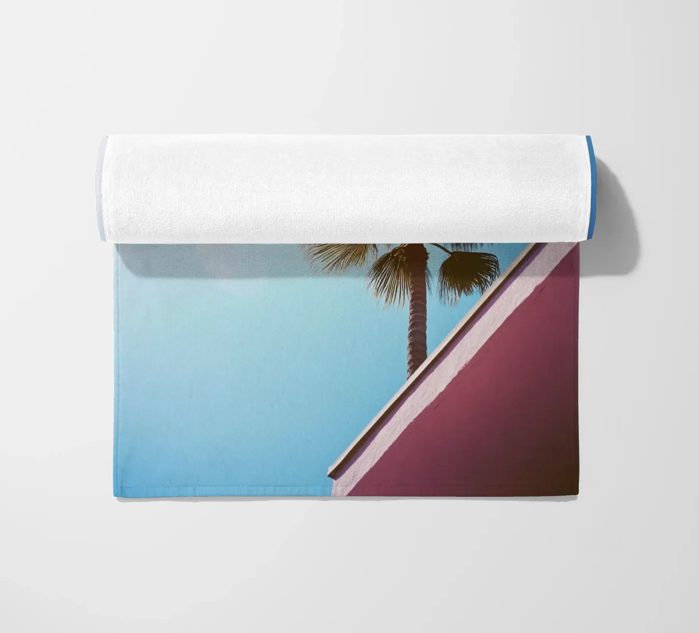 42 strandhanddoek van Pink California | Affiches & Posters