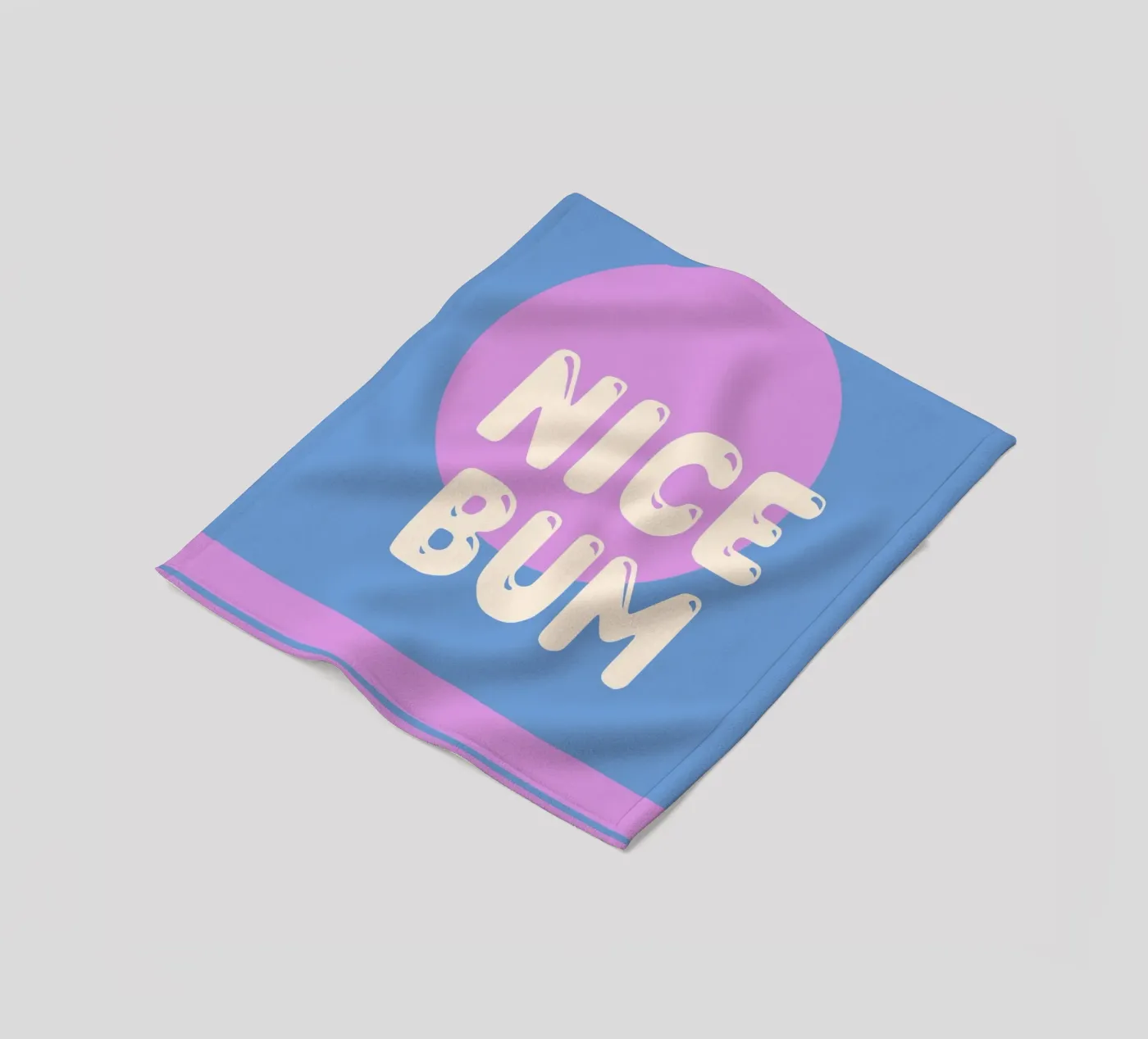 Nice Bum Fleecedecke von MODERN NUANCE