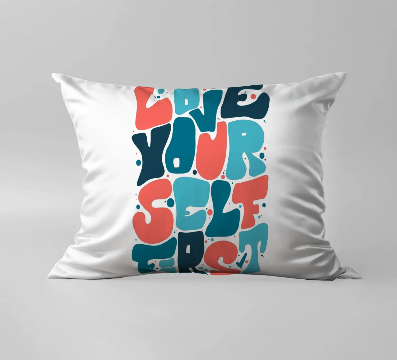 Love Yourself First cuscino da LIMITED EDITION LETTERS