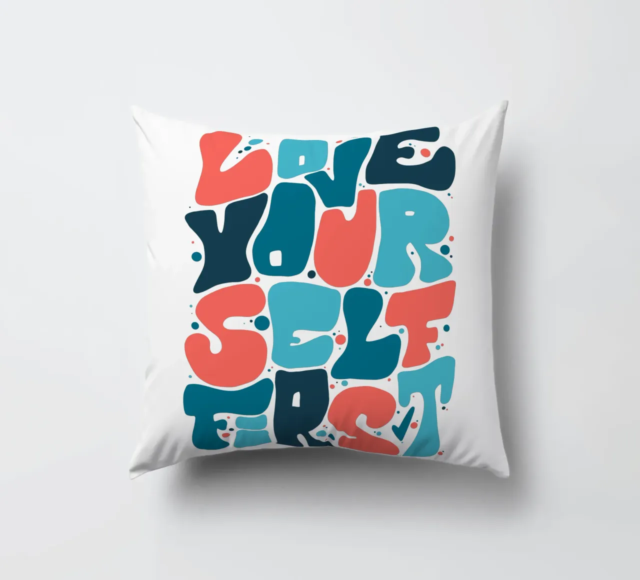 Love Yourself First cuscino da LIMITED EDITION LETTERS