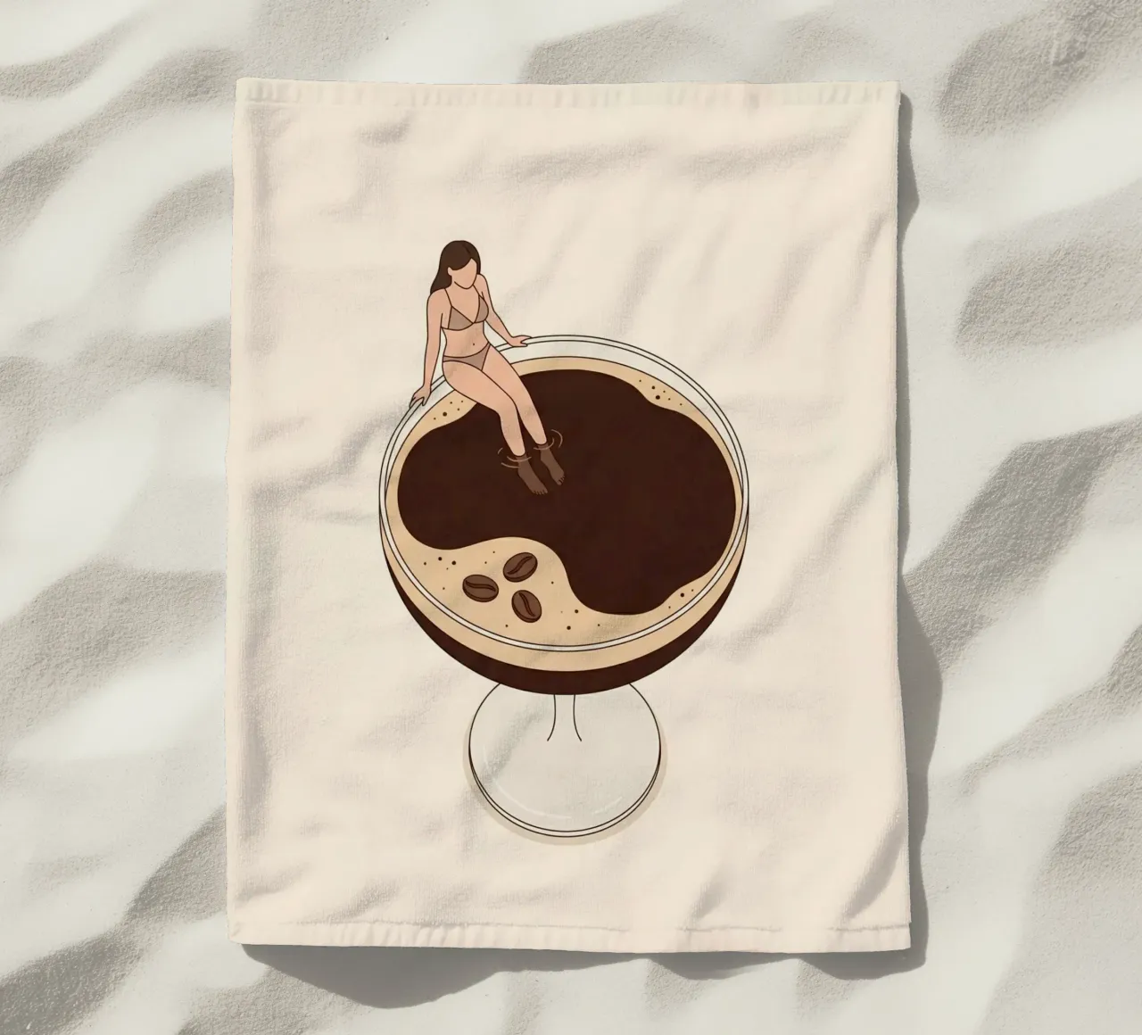 Donna in miniatura in un Martini Espresso telo mare da Soleil Basque