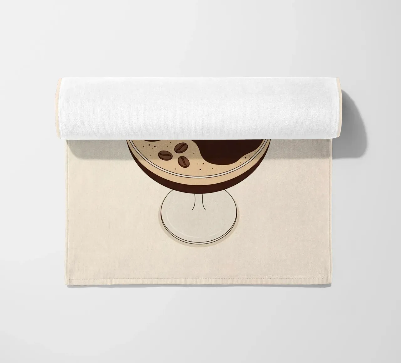 Donna in miniatura in un Martini Espresso telo mare da Soleil Basque