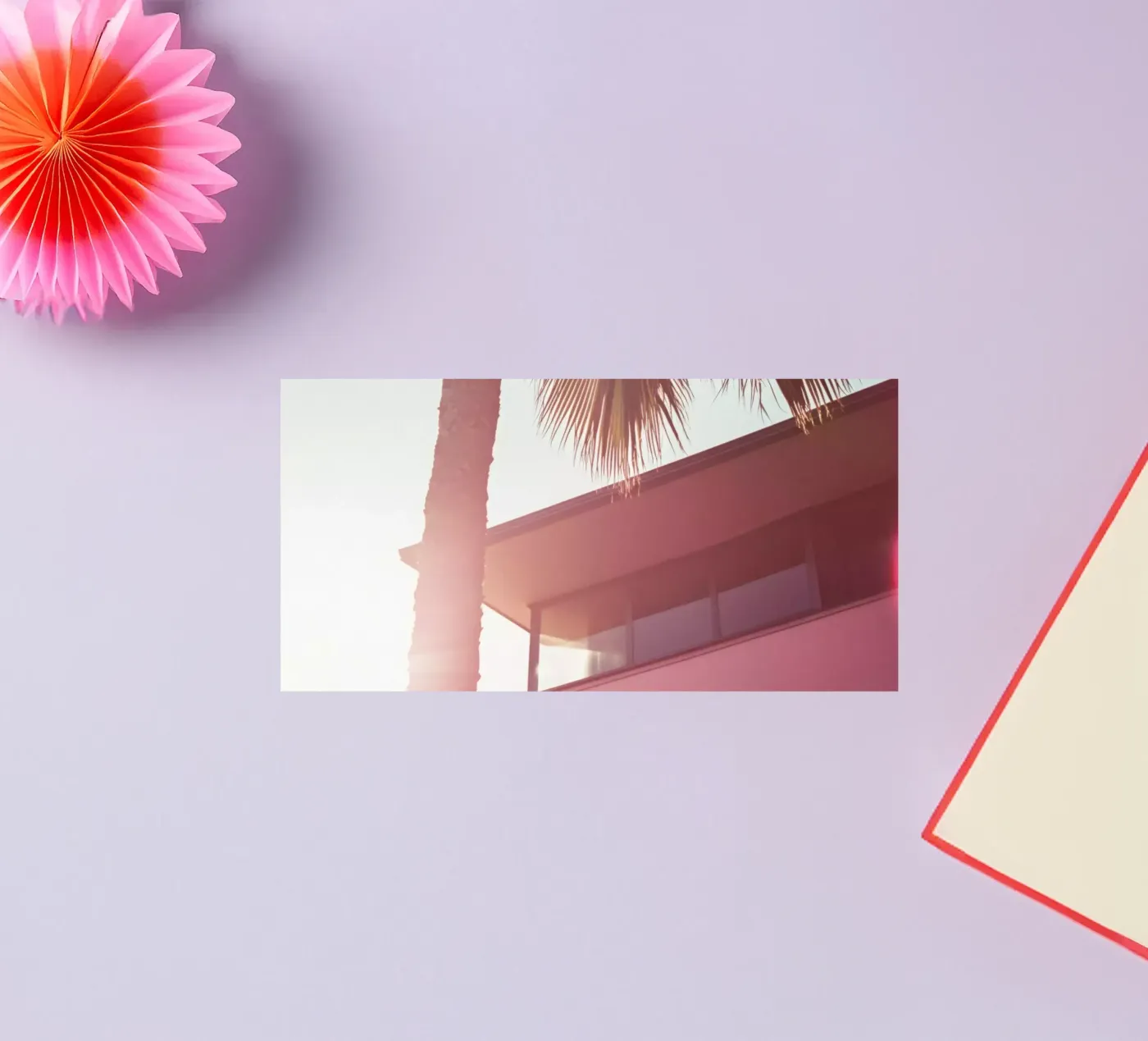 44 sticker van Pink California | Affiches & Posters