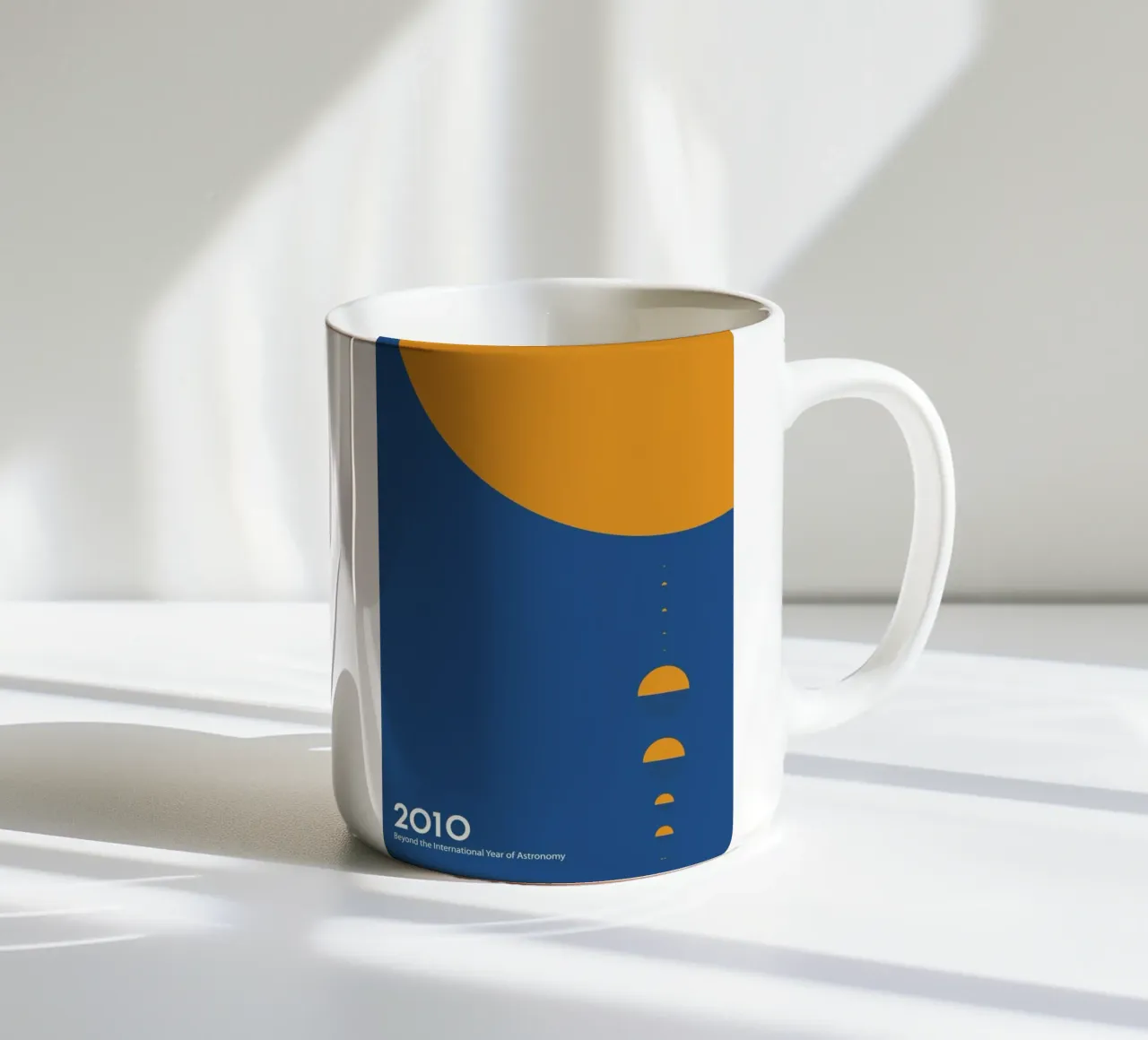 Beyond IYA #7 tazza in ceramica da Excites