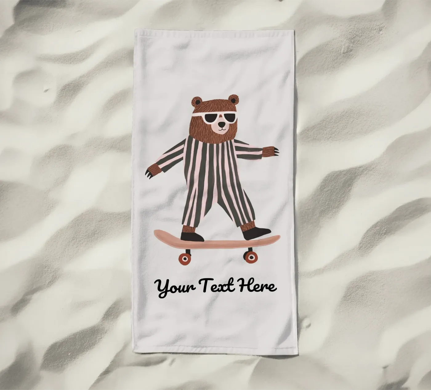 Poster personnalisé de l'ours Skateboarding, art personnalisé de la chambre d'enfant serviette de plage de Little Lola