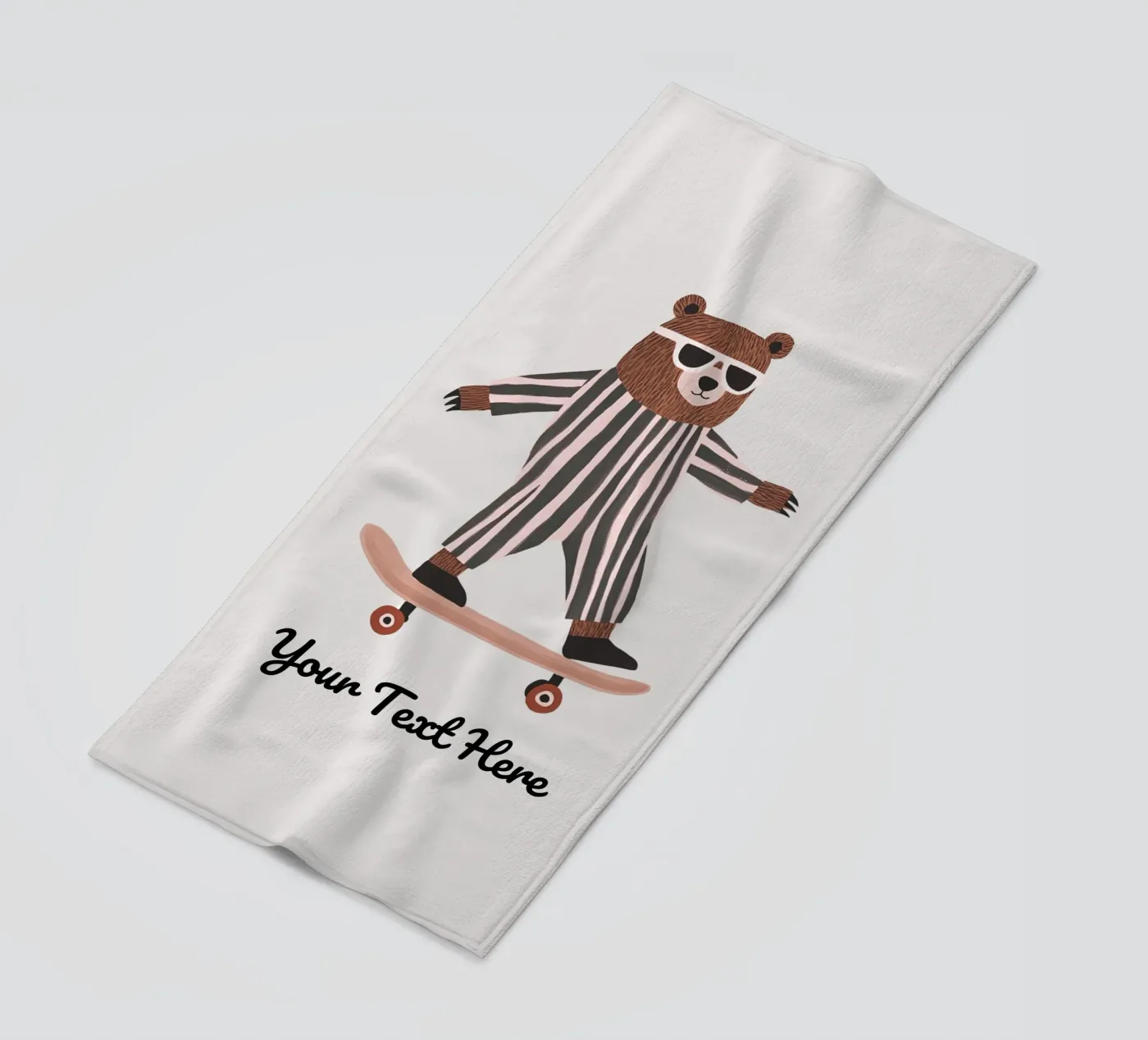 Poster personnalisé de l'ours Skateboarding, art personnalisé de la chambre d'enfant serviette de plage de Little Lola