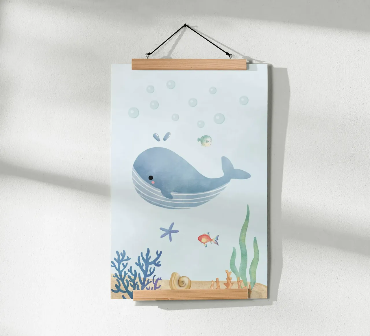 Wunder der Wale unter dem Meer Poster mit Holzrahmen von DesignArt