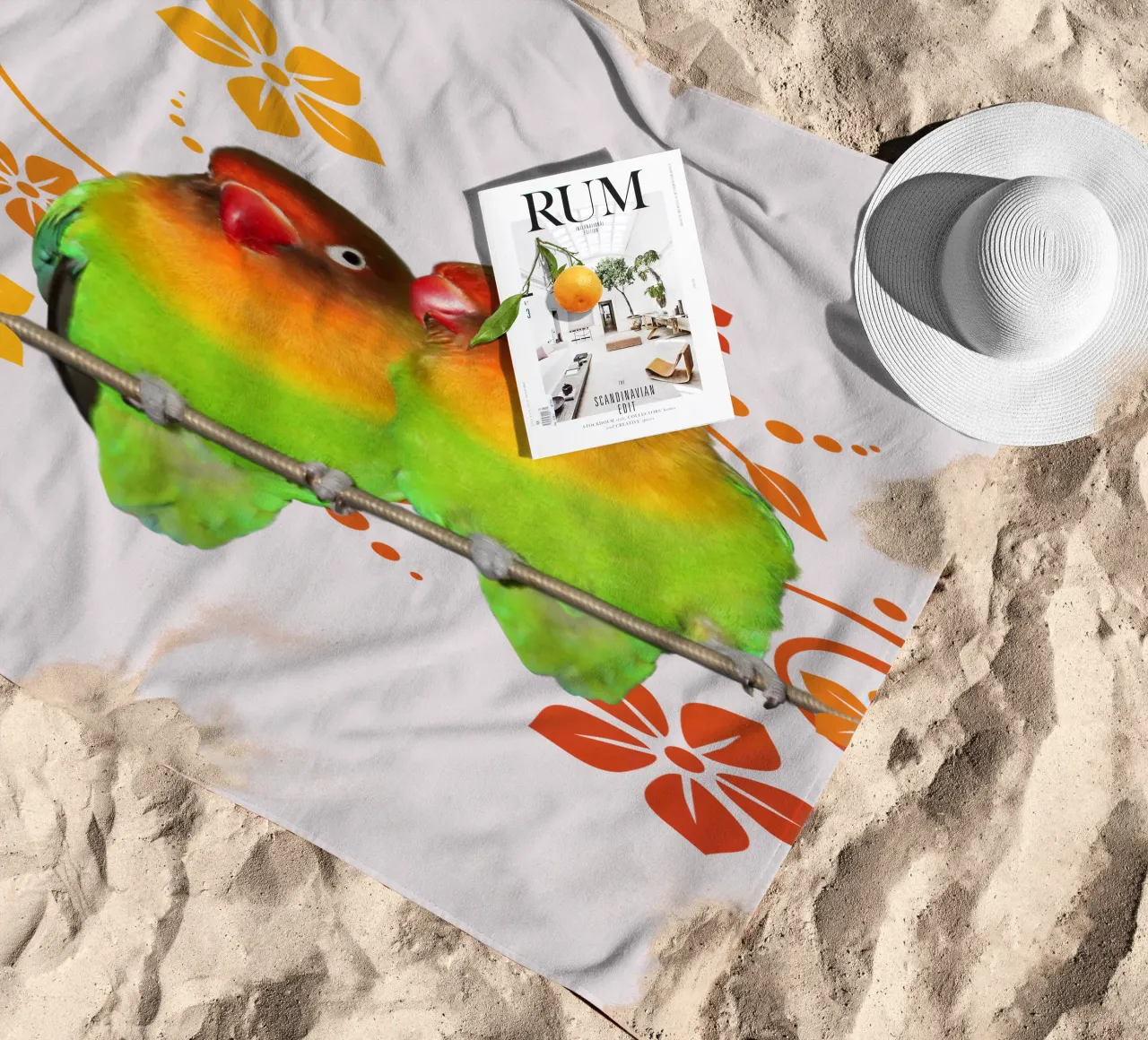 Zwei süße Turteltauben Strandtuch von BwiseLizzy
