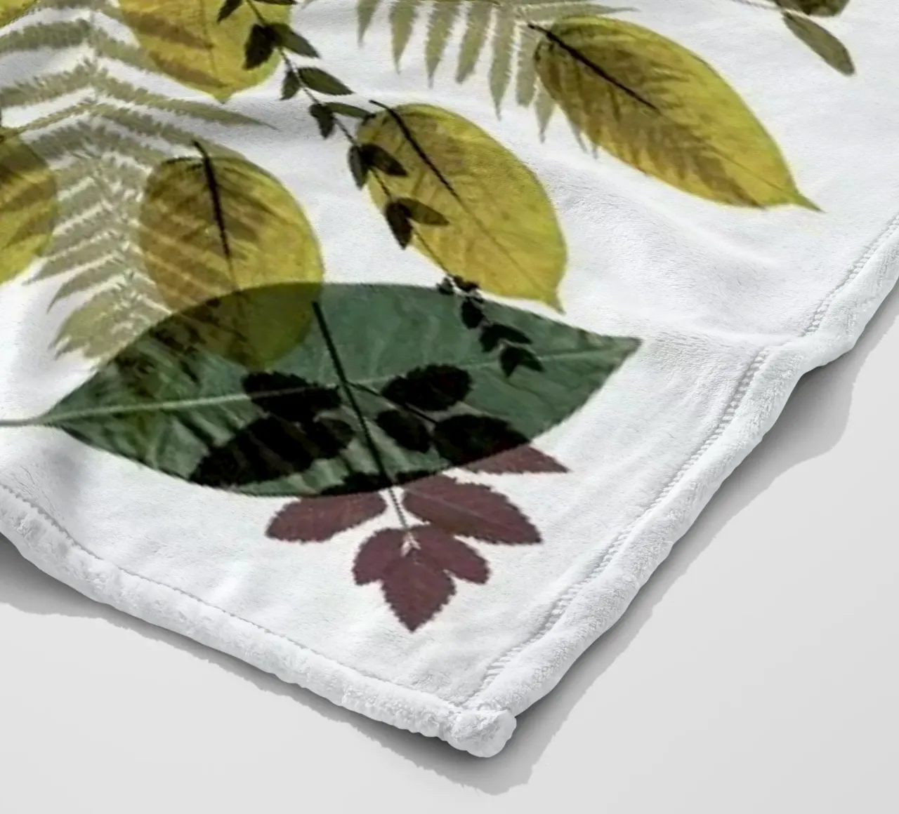 Botanicals 3 coperta in pile da The Wall Shop