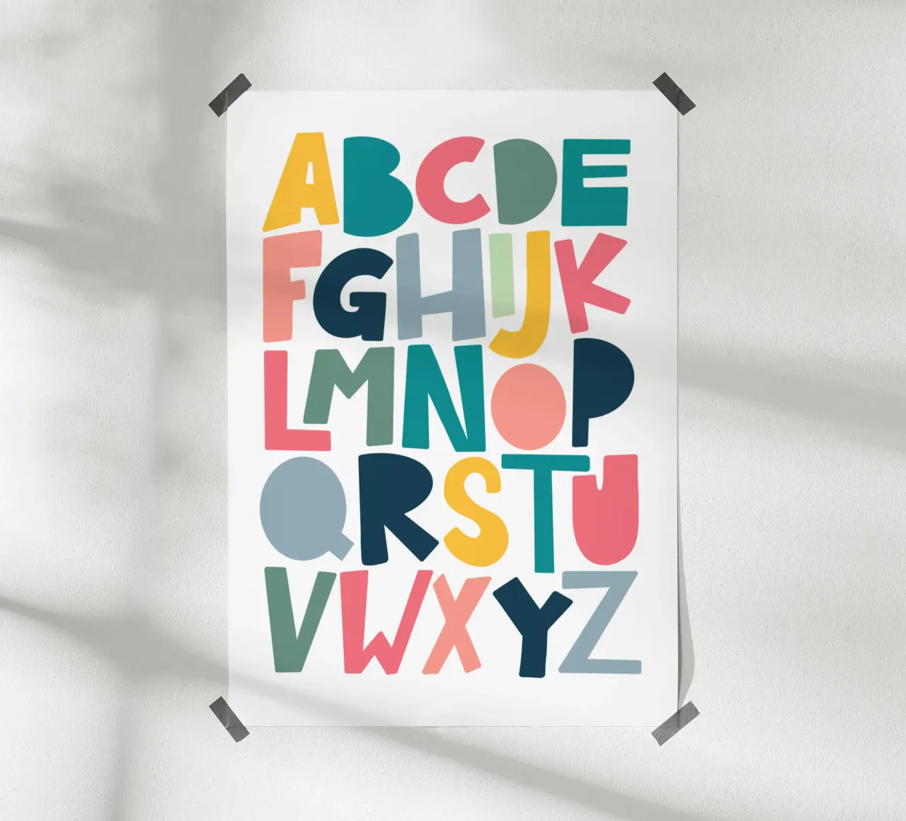 ABC Alphabet poster con telaio in legno da LIMITED EDITION LETTERS