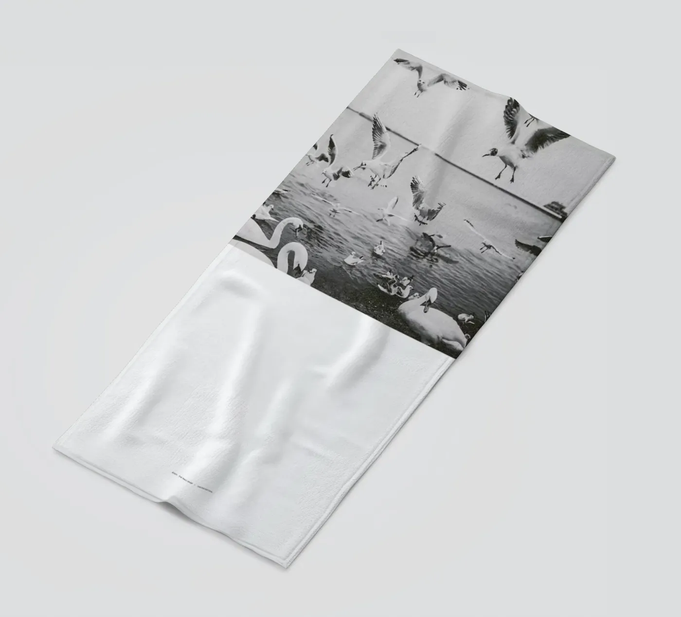 The Half Poster telo mare da The Wall Shop