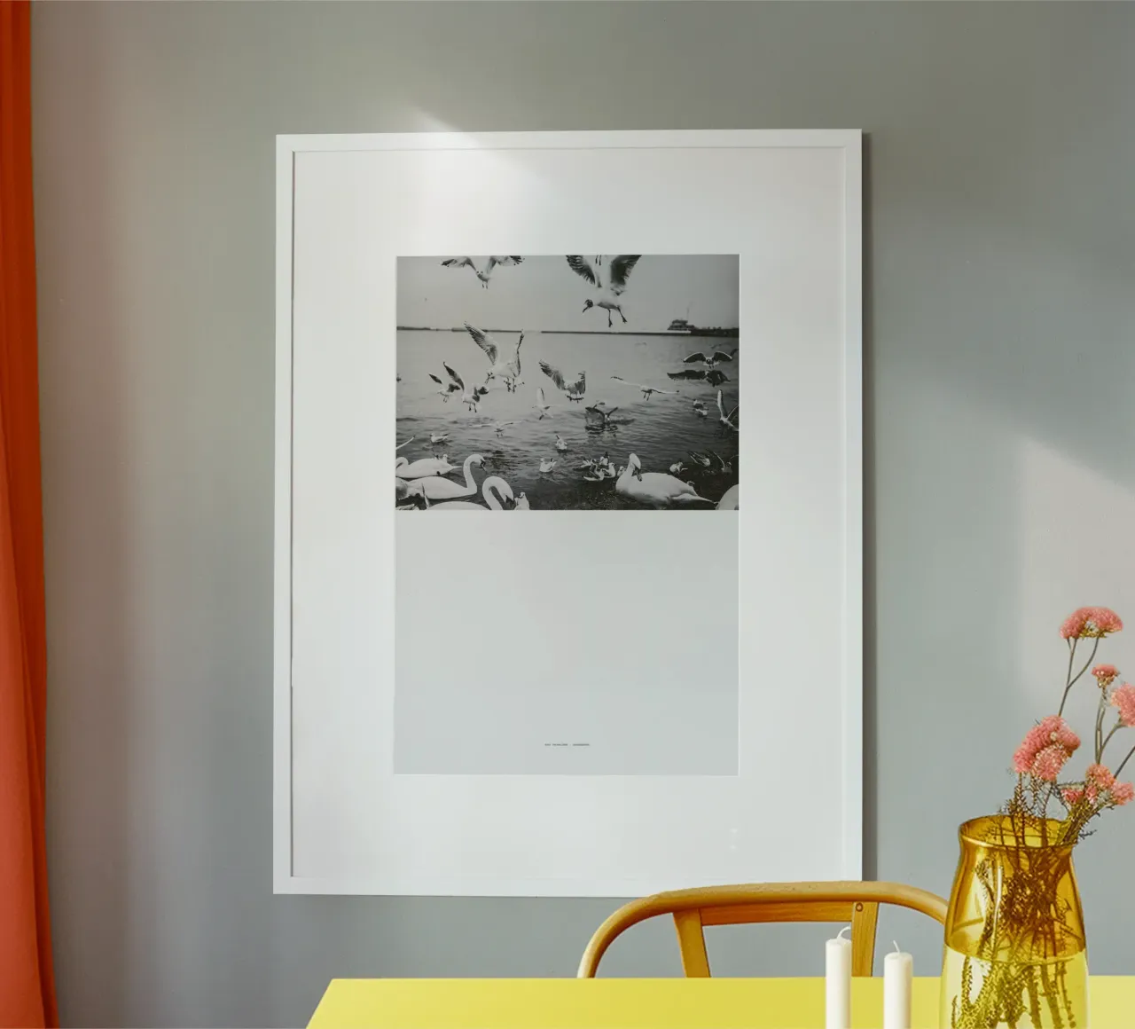 The Half Poster poster con telaio in legno da The Wall Shop