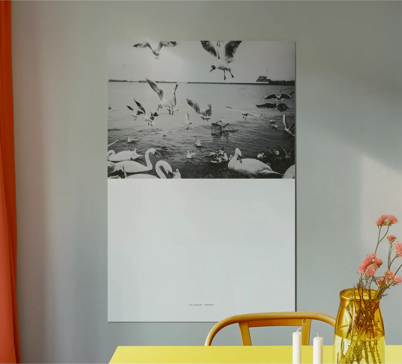 The Half Poster poster con telaio in legno da The Wall Shop