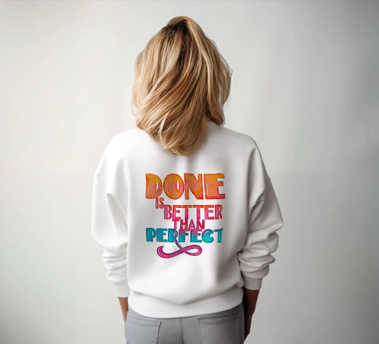 Zitat. Lo hecho es mejor que lo perfecto. sudadera de CalliLetters