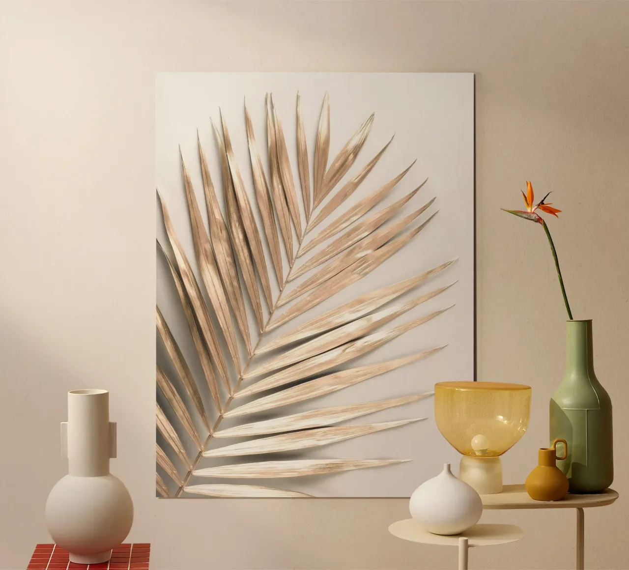 Gouden palmblad - Minimalistisch natuurlijk ontwerp poster met houten frame van Whole©