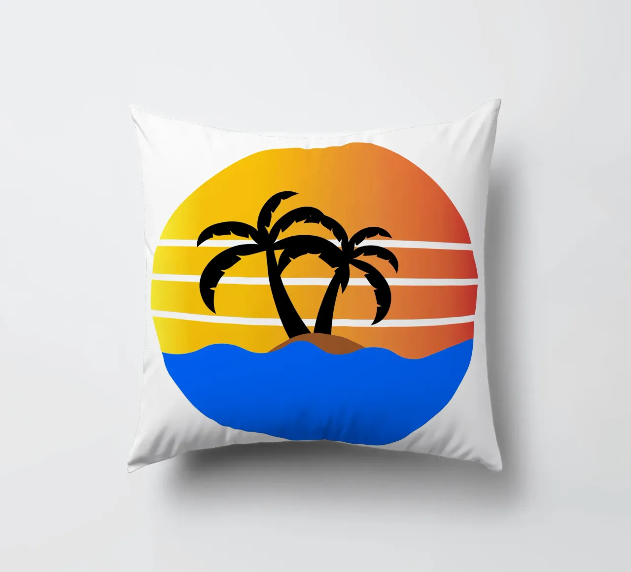 Sunset with palm trees cuscino da happieeagle