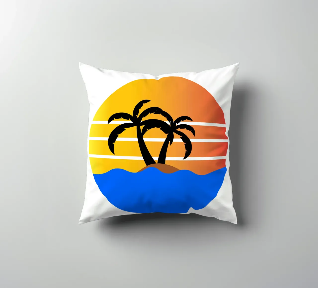 Sunset with palm trees cuscino da happieeagle