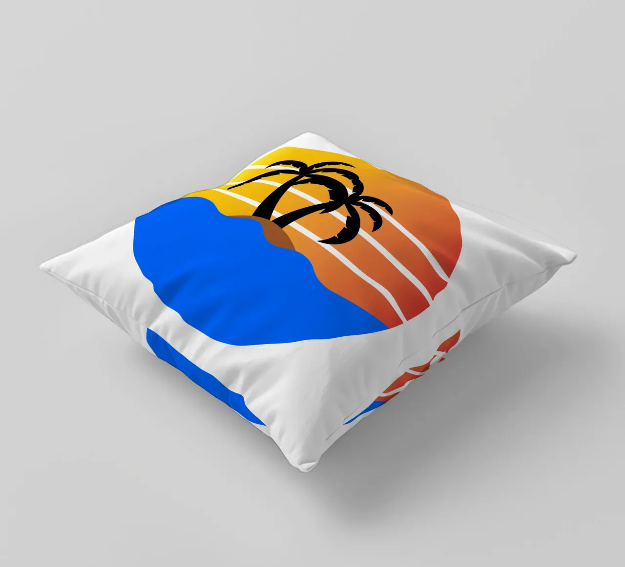 Sunset with palm trees cuscino da happieeagle