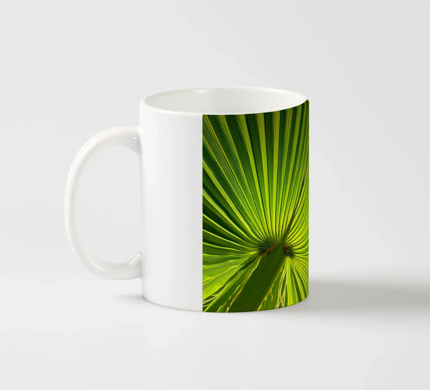 Palm leaf ceramic mug by Atteloi