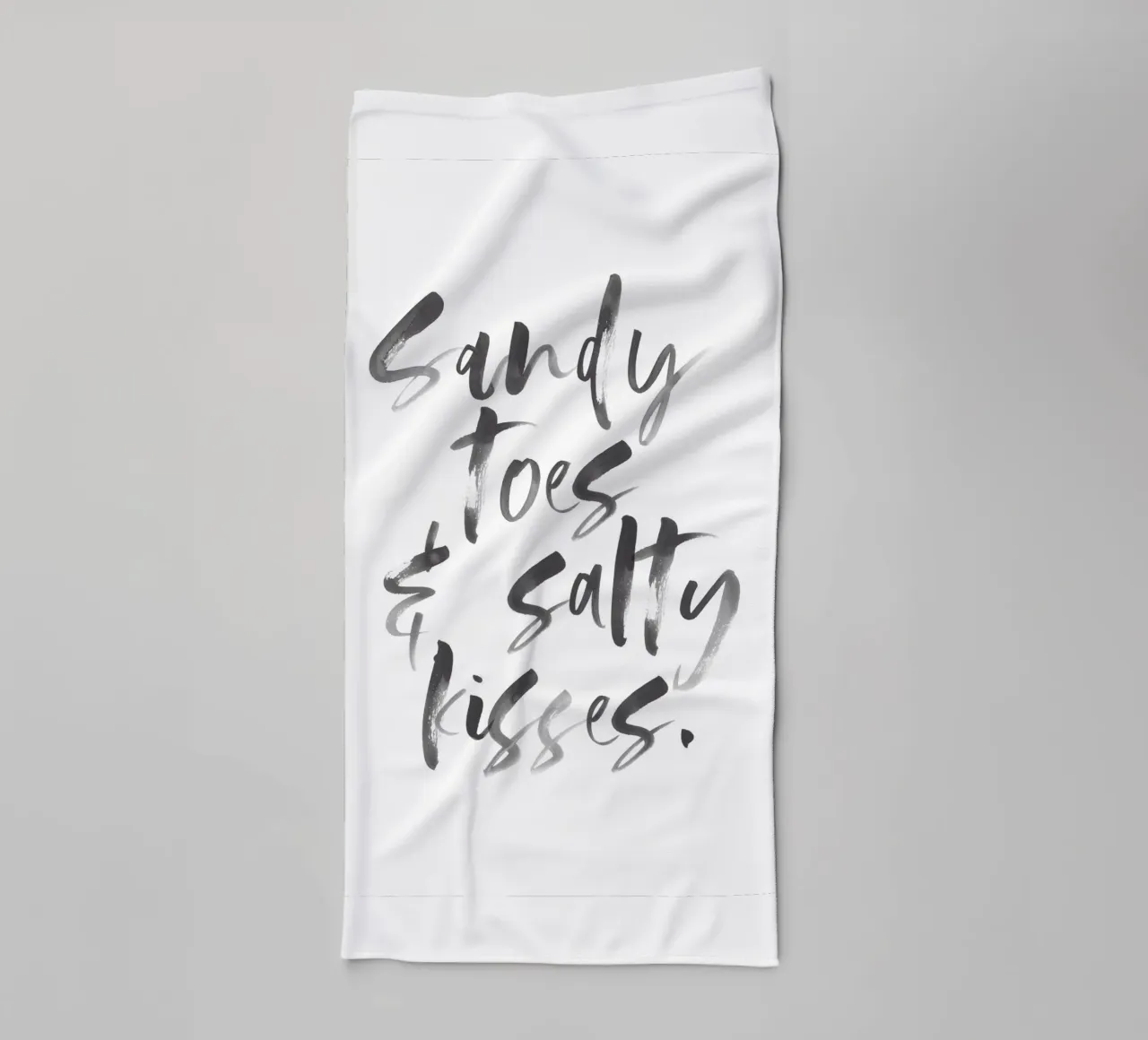 Sommer Vibes - Zanderige tenen & zoute kussen badhanddoek van Whole©