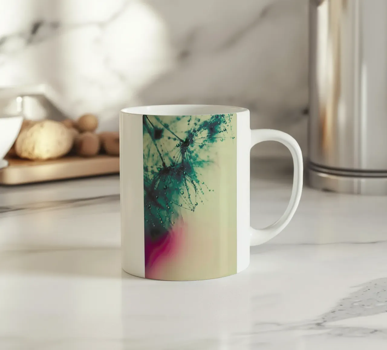 A touch of Pink tazza in ceramica da Ingrid Beddoes