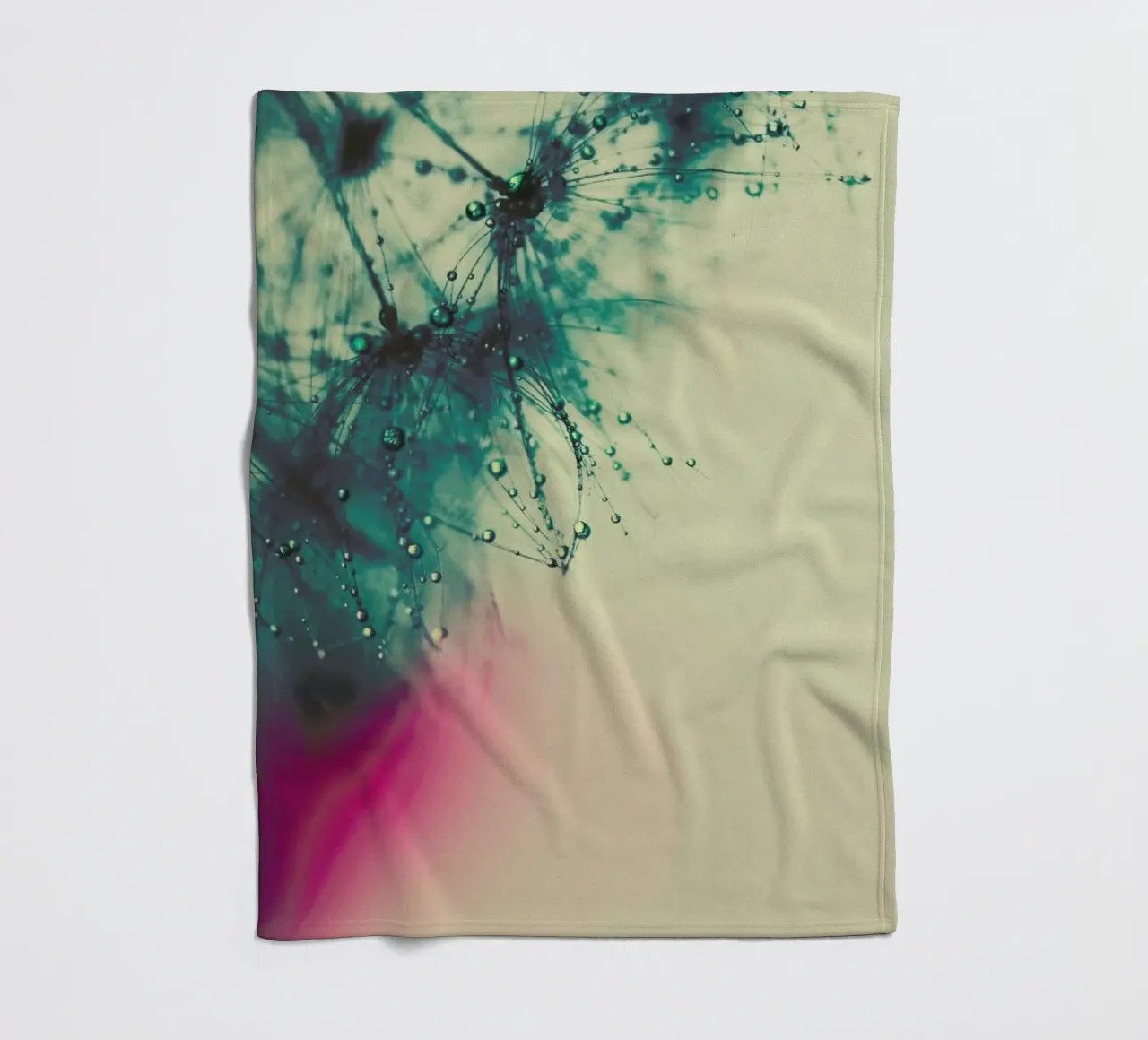 A touch of Pink coperta in pile da Ingrid Beddoes