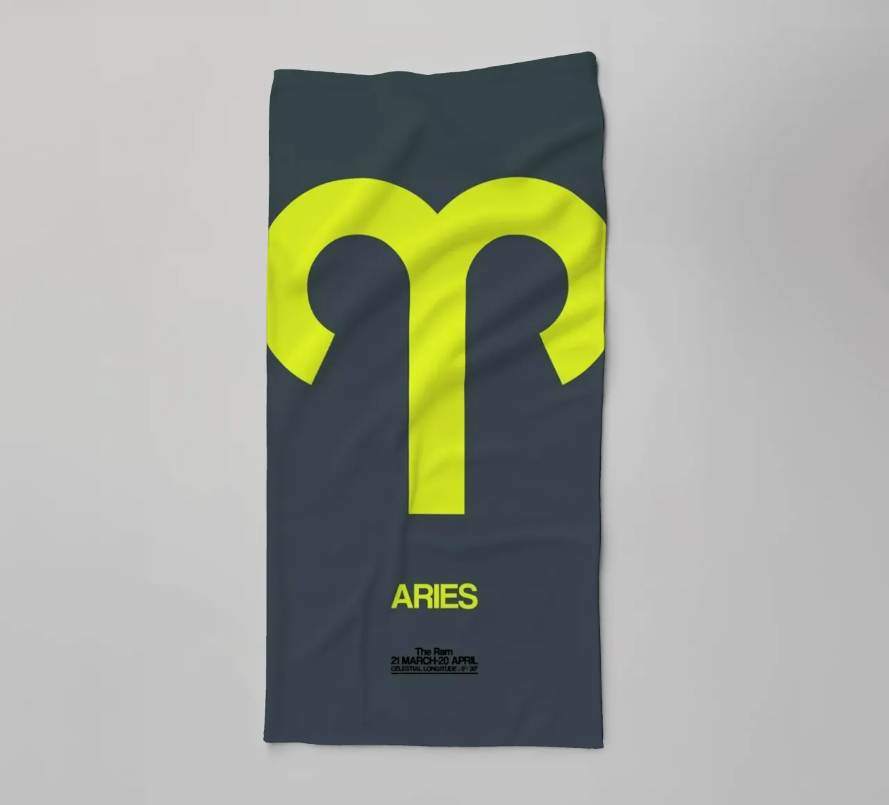 Aries Zodiac Sign Yellow toalla de baño de Naxart