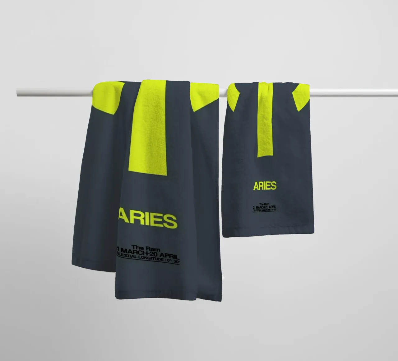 Aries Zodiac Sign Yellow toalla de baño de Naxart
