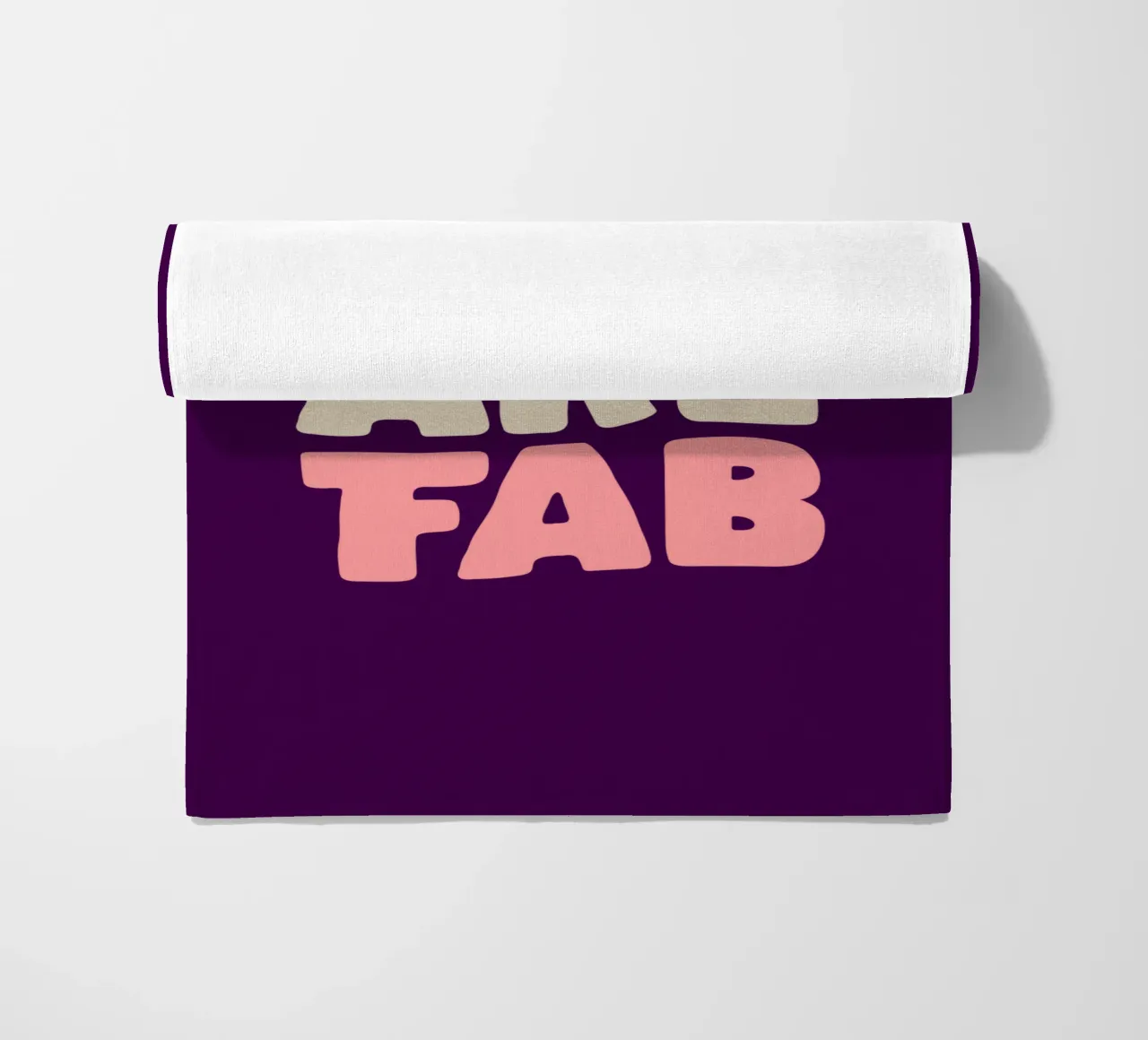 Design tipografico You Are Fab telo mare da THE MOTIVATED TYPE