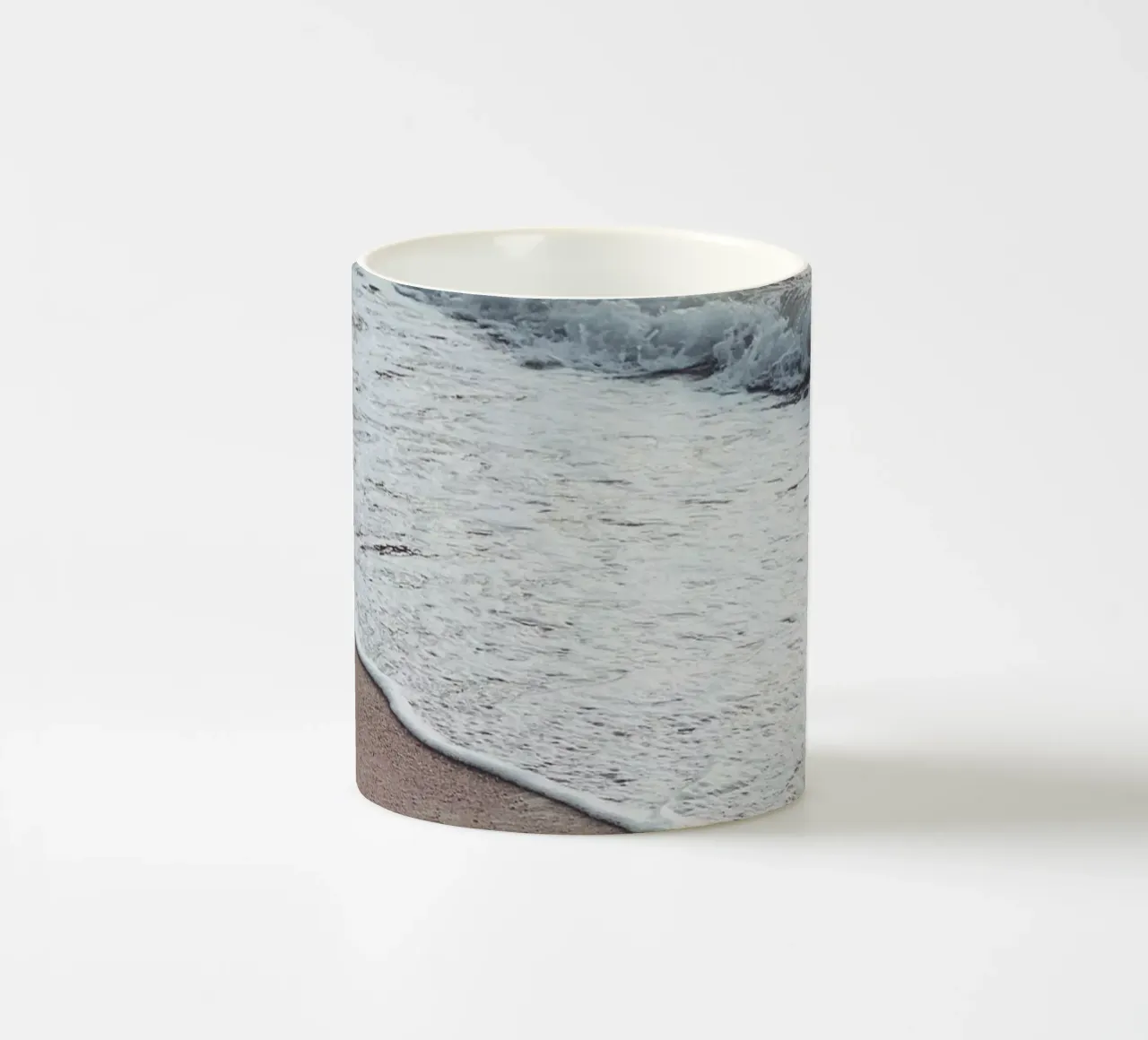 Douce houle - Photographie côtière Nature mug en céramique de Whole©