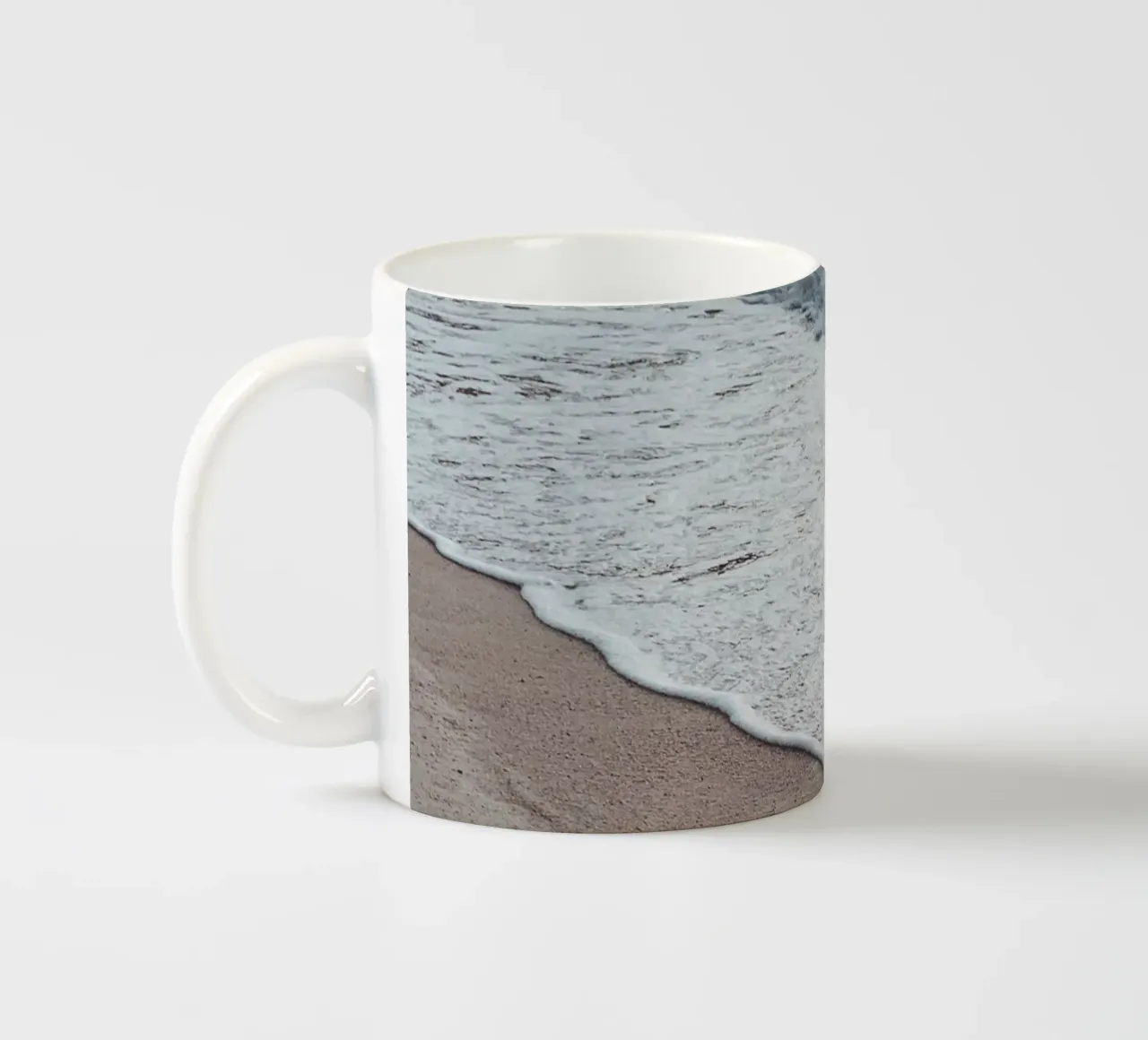 Douce houle - Photographie côtière Nature mug en céramique de Whole©