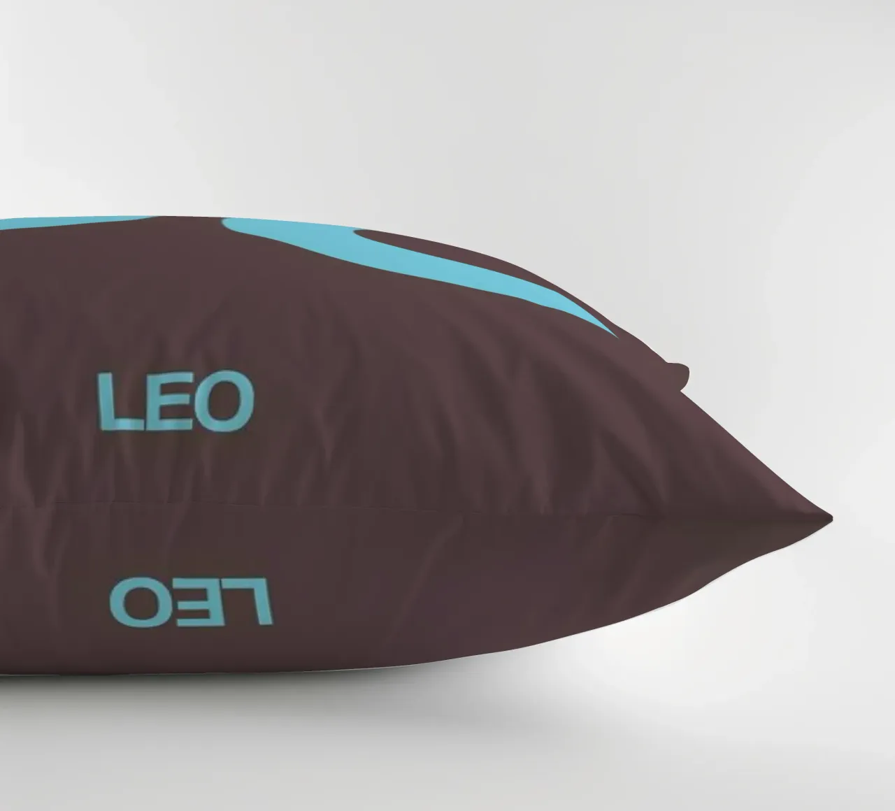 Leo Zodiac Sign Red cuscino da Naxart