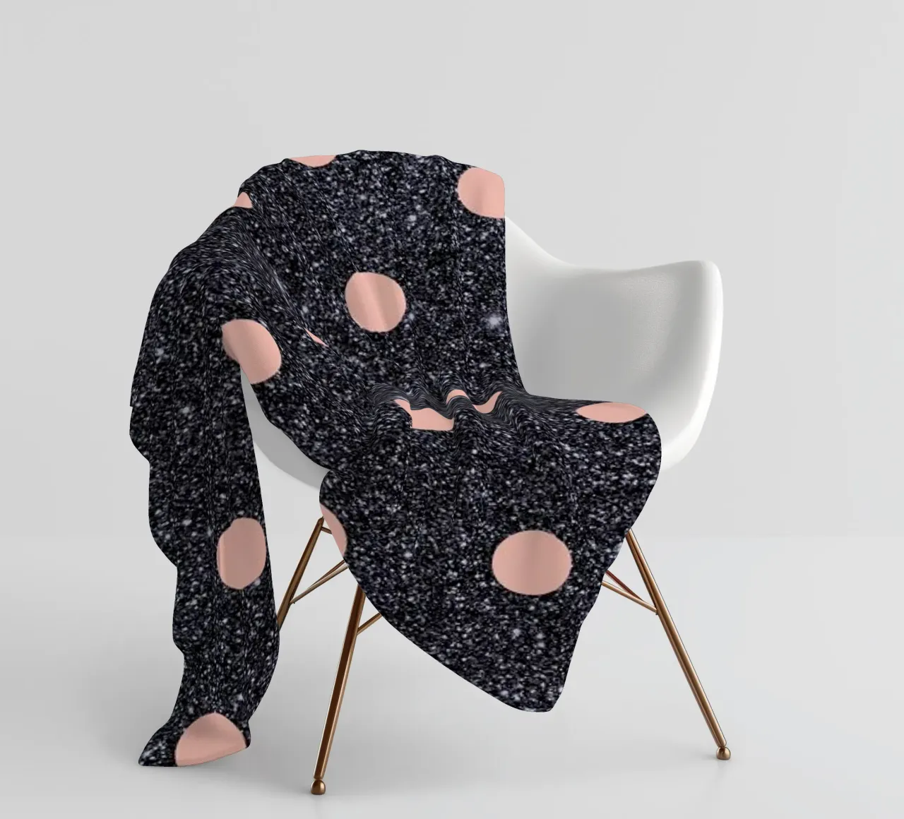 Pink Polka Dots on Shiny Background coperta in pile da cafelab