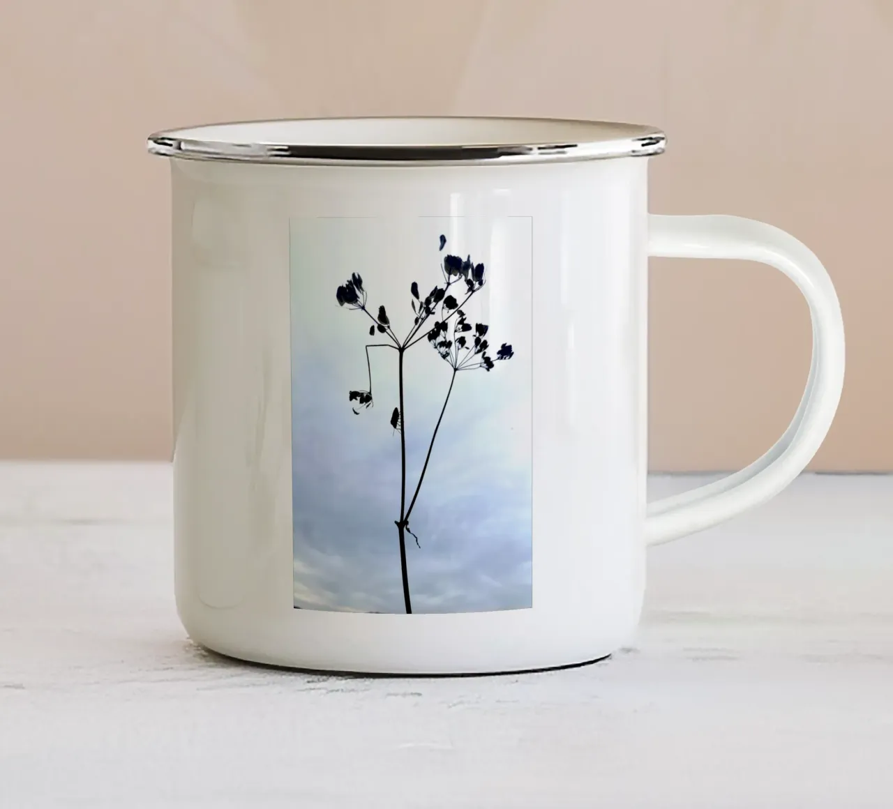 Ai margini della strada tazza in smalto da SaraRosenbaum