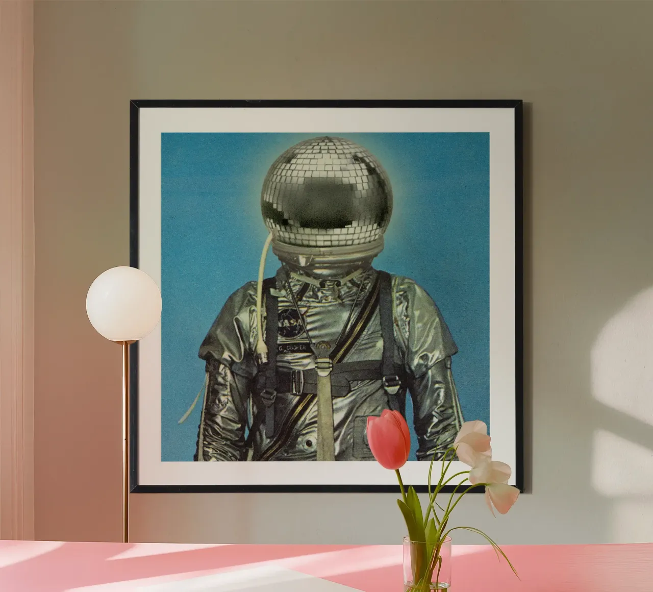 Disco Astronaut poster con telaio in plastica da Sammy Slabbinck