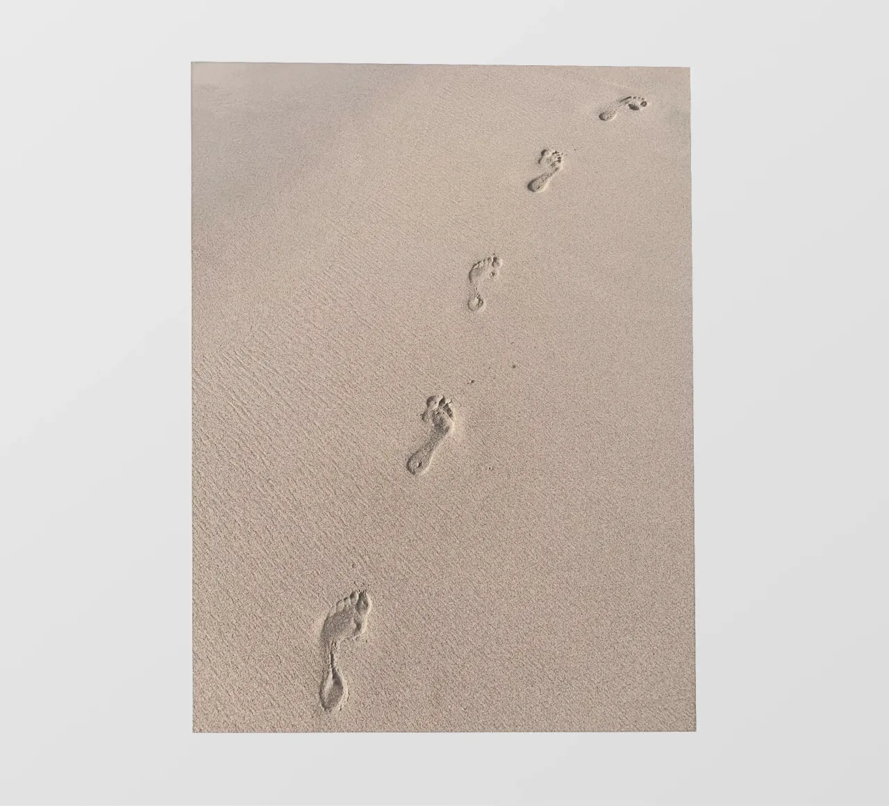 Tracce nella sabbia - murale di impronte sulla spiaggia telo in pvc da Whole©