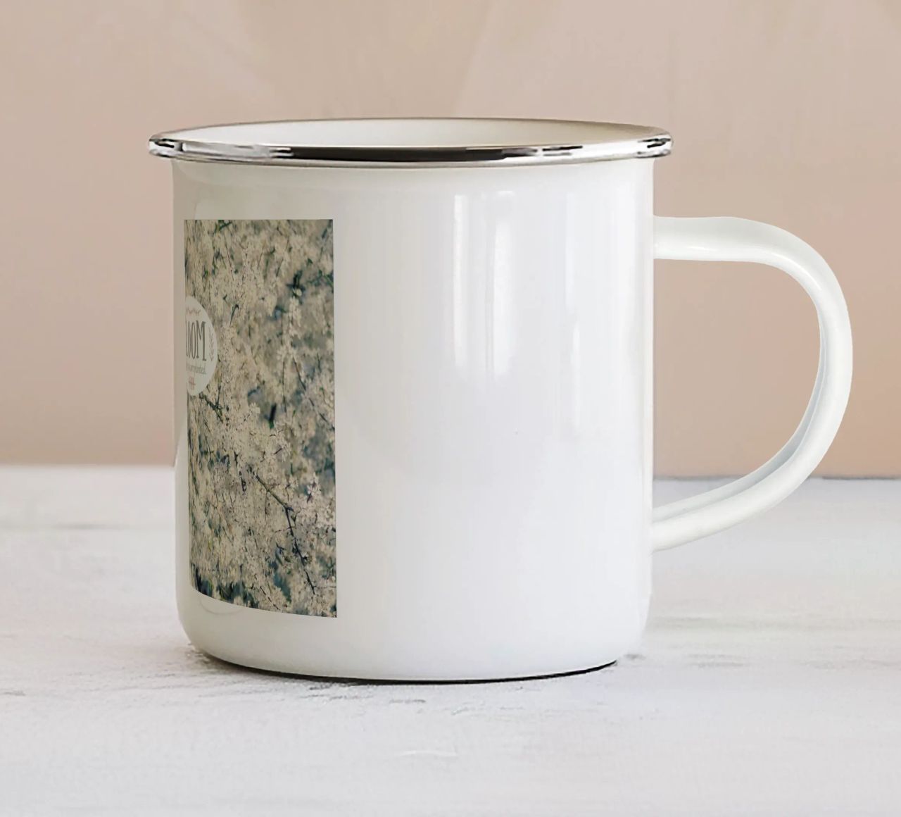 Bloom Where tazza in smalto da Robin Delean