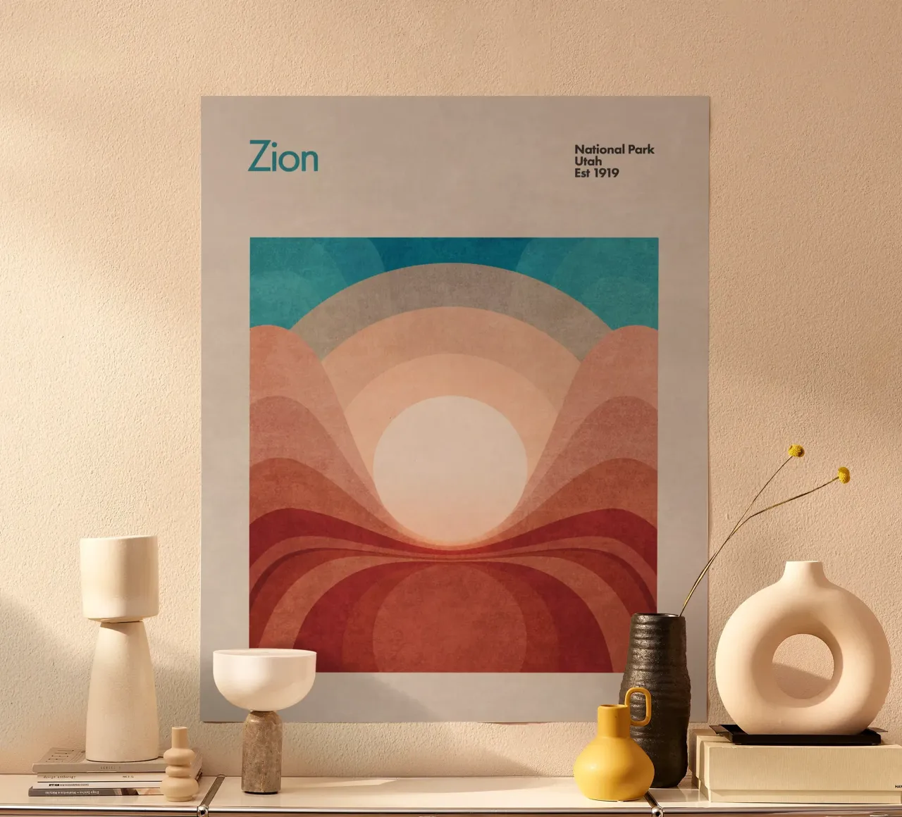 Sion poster con telaio in legno da Emel Tunaboylu