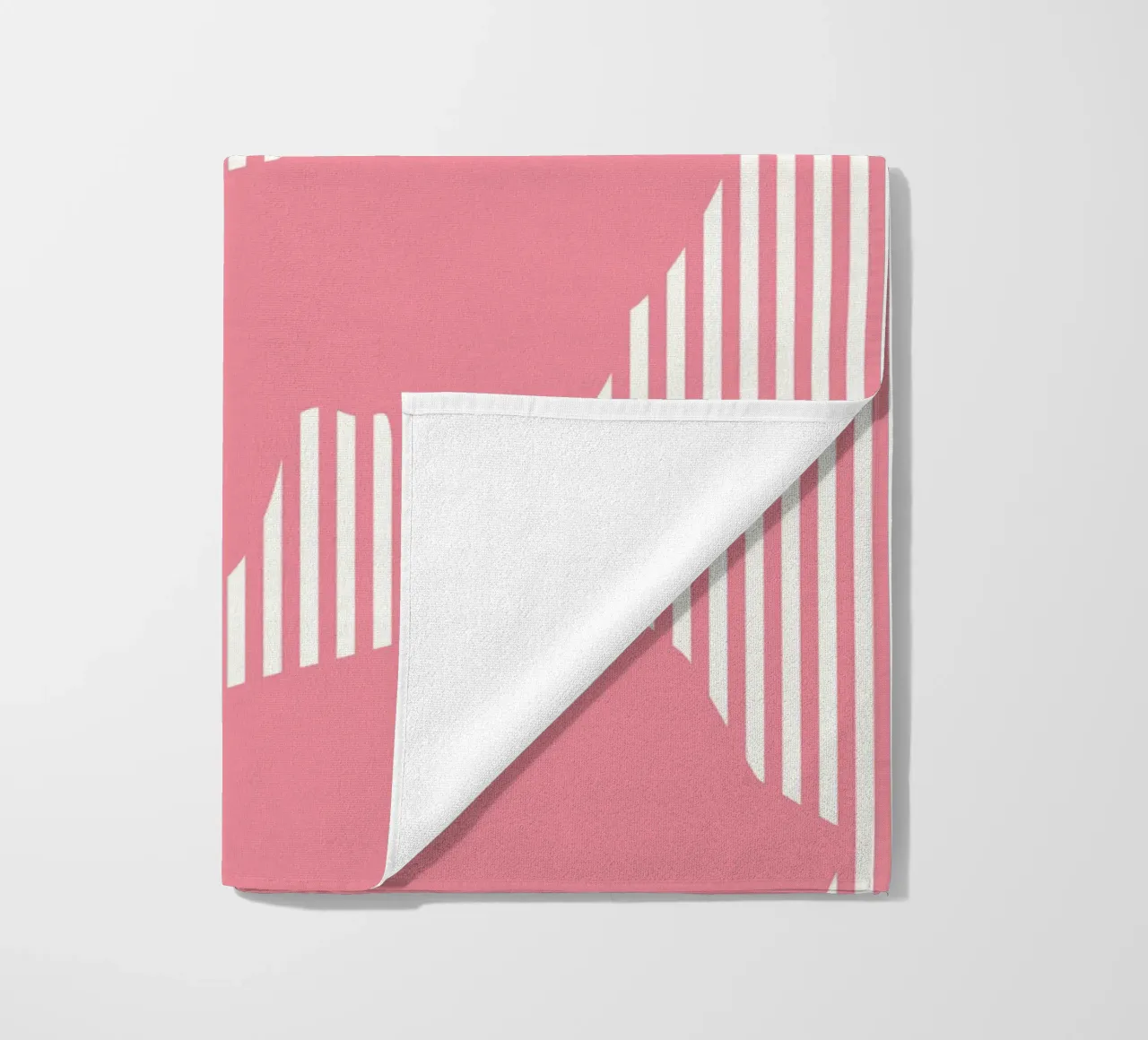 wolf strandhanddoek van sunflower