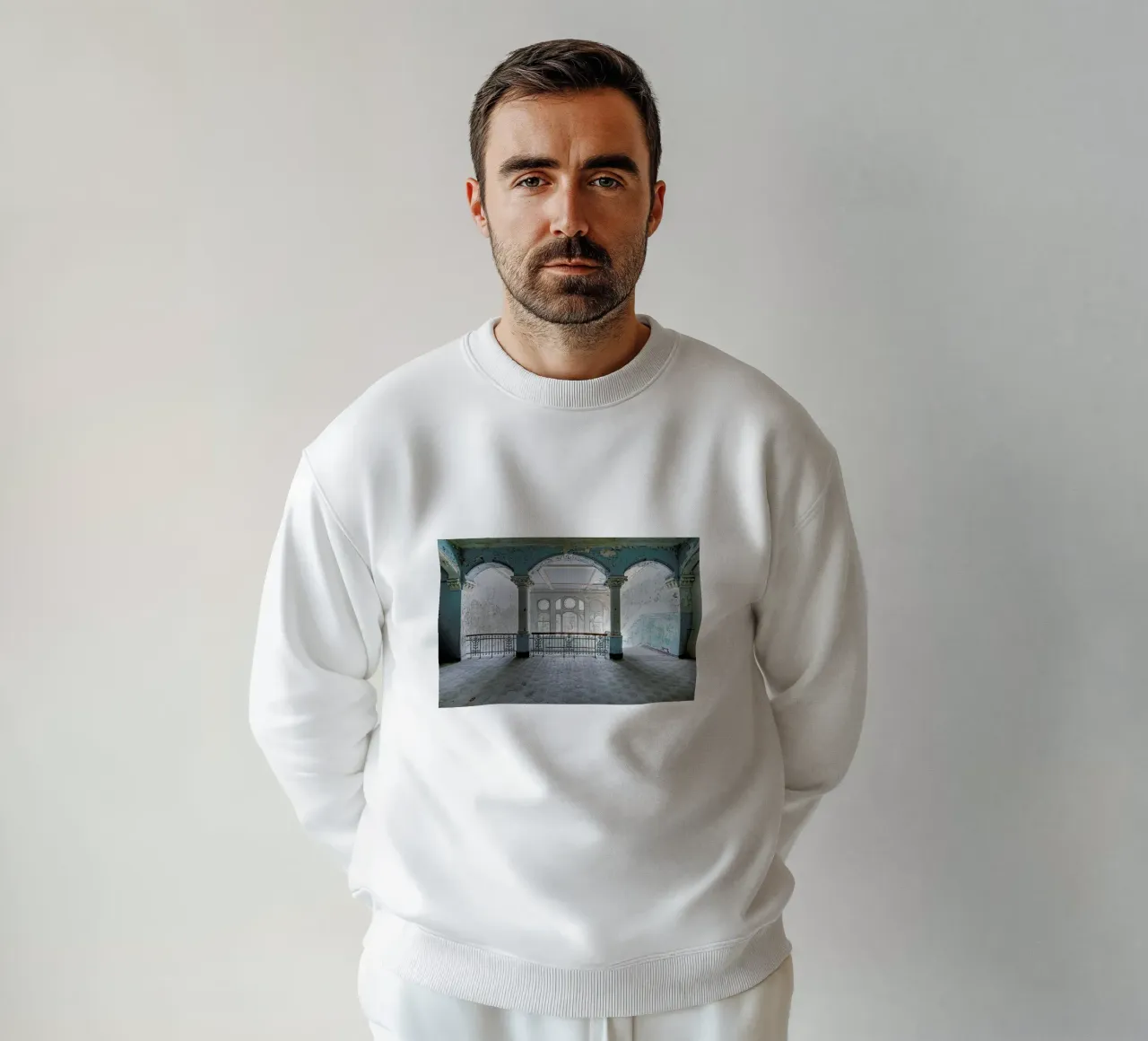 Kurhaus 1 felpa da Michael Belhadi
