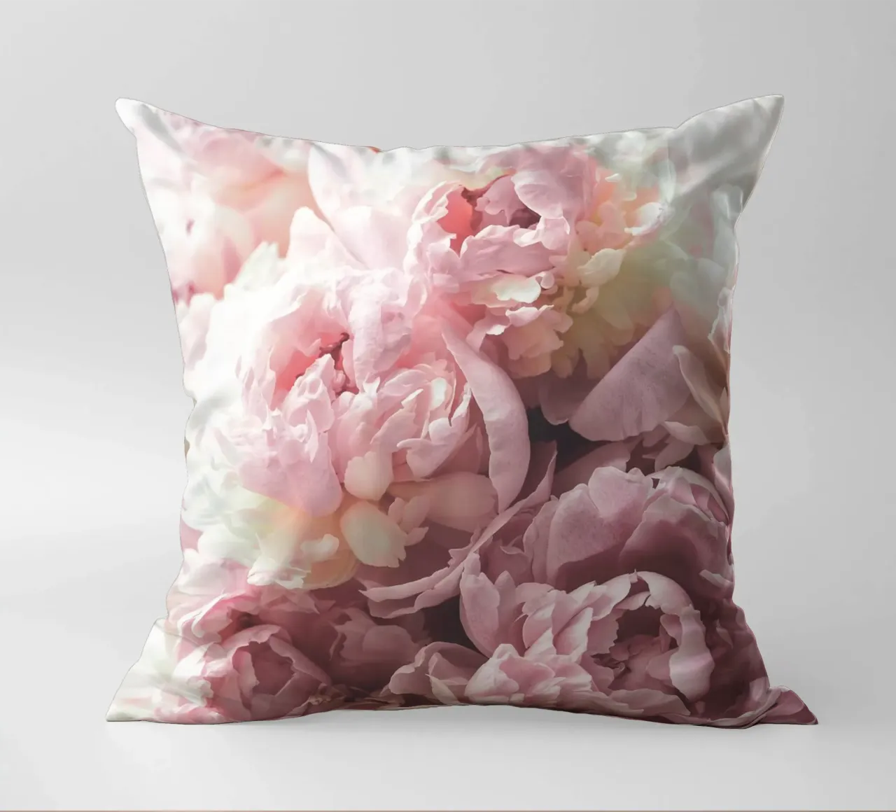 Delicate peonie - Romantico splendore floreale cuscino da Whole©