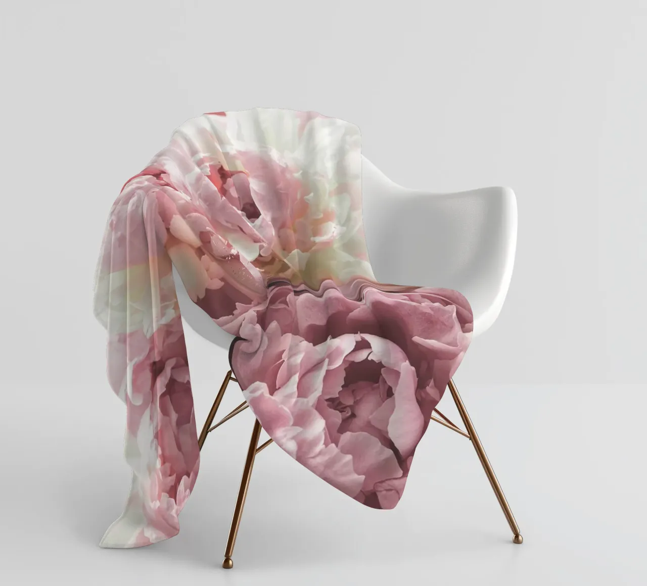 Delicate peonie - Romantico splendore floreale coperta in pile da Whole©